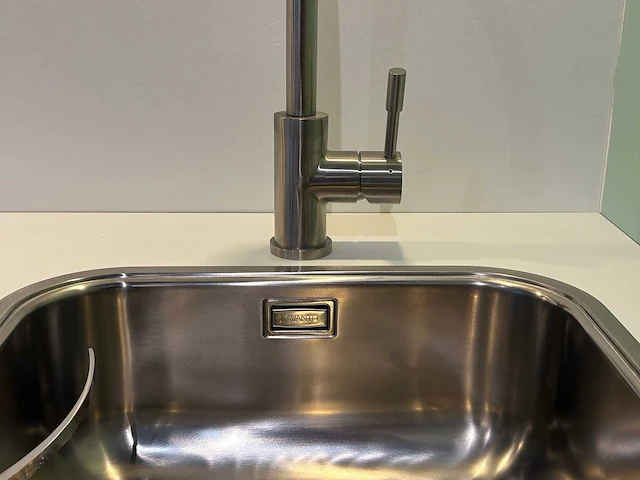 Keller gl5100 nieuw scandinavisch wit lak zijdeglans - showroom keuken - afbeelding 6 van  25