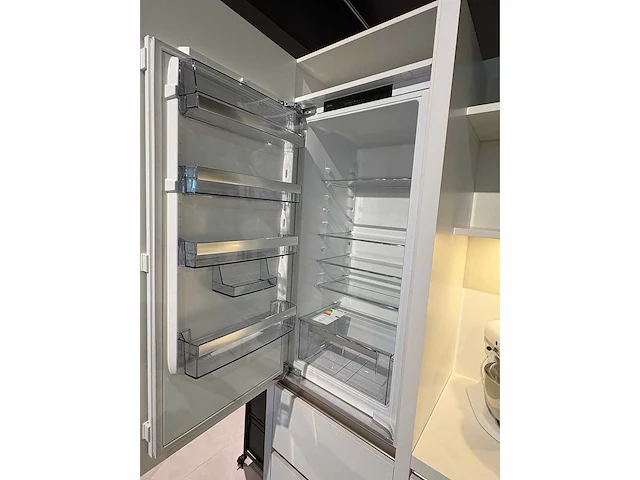 Keller gl5100 nieuw scandinavisch wit lak zijdeglans - showroom keuken - afbeelding 11 van  25