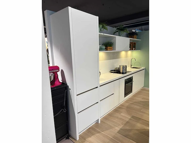 Keller gl5100 nieuw scandinavisch wit lak zijdeglans - showroom keuken - afbeelding 21 van  25