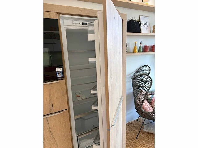 Keller maine/evia wit mat/beits natuur - showroom keuken - afbeelding 3 van  14
