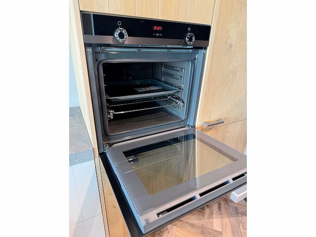 Keller merestein beits op fineer wit/natuur - showroom keuken - afbeelding 11 van  15