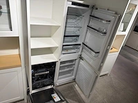 Keller orleans wit structuur wit - showroom keuken - afbeelding 12 van  21