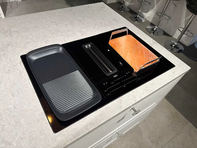 Keller orleans wit structuur wit - showroom keuken - afbeelding 7 van  21