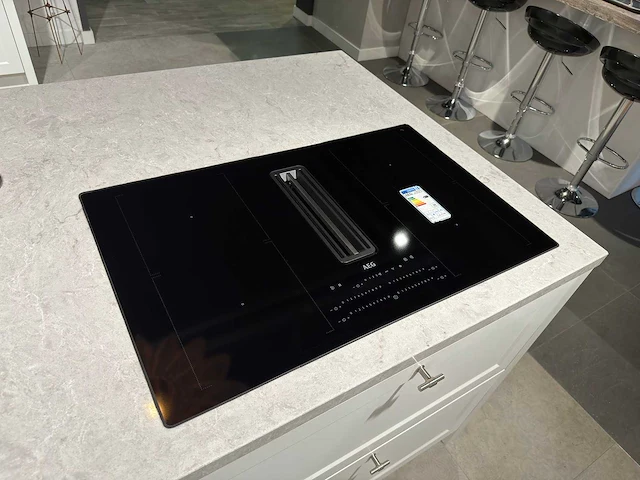 Keller orleans wit structuur wit - showroom keuken - afbeelding 8 van  21