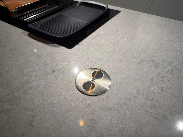 Keller orleans wit structuur wit - showroom keuken - afbeelding 10 van  21