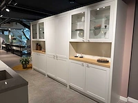 Keller orleans wit structuur wit - showroom keuken - afbeelding 17 van  21