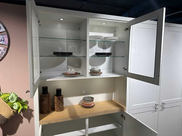 Keller orleans wit structuur wit - showroom keuken - afbeelding 21 van  21