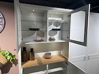 Keller orleans wit structuur wit - showroom keuken - afbeelding 21 van  21