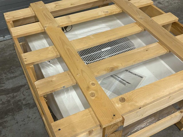 Kelvion kdc 351-6bn plafondkoeler cx90 - afbeelding 3 van  7