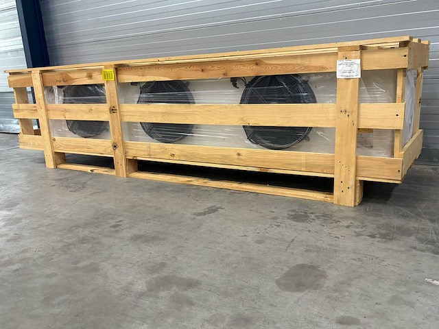 Kelvion ksc 403-4bn plafondkoeler cx90 - afbeelding 1 van  10