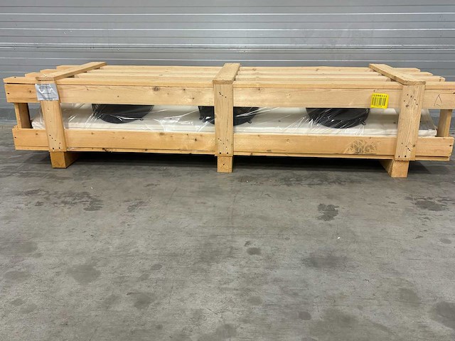 Kelvion mcc 303-4be plafondkoeler hx32 - afbeelding 2 van  9