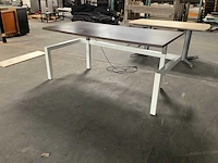 Kembo - desk