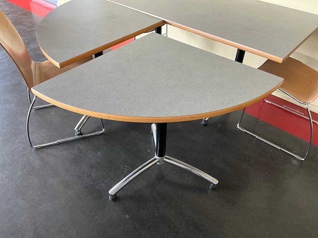 Kembo - kantinetafels en stoelen - afbeelding 1 van  5