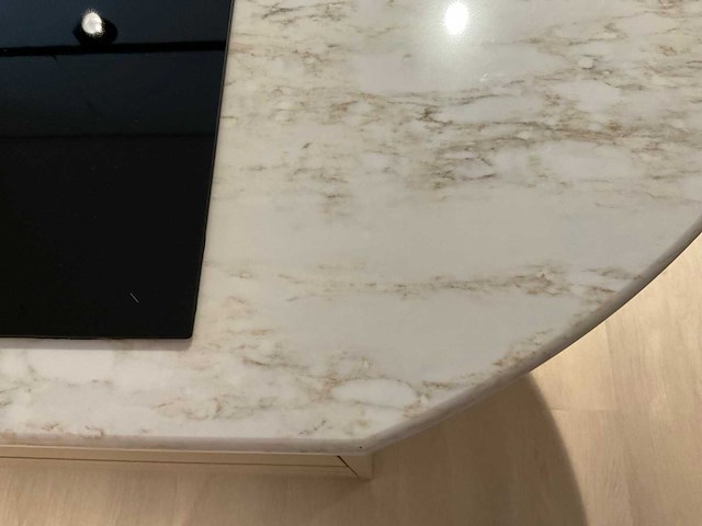 Kemie composiet allure eiland werkblad met bora inductiekookplaat-kraan en spoelbak - afbeelding 3 van  11