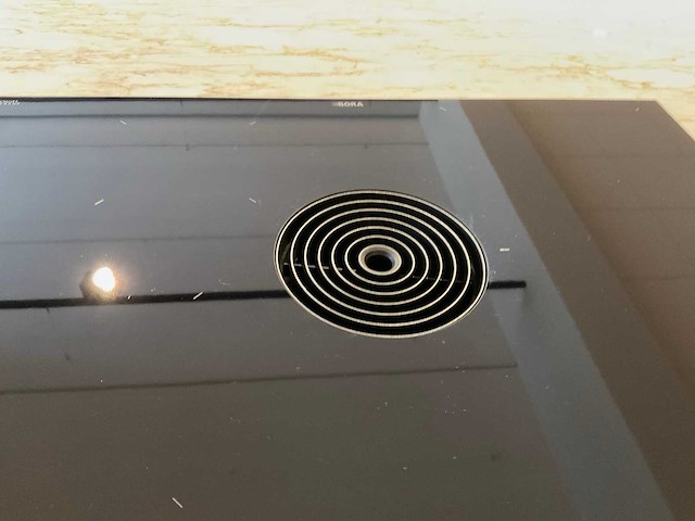 Kemie composiet allure eiland werkblad met bora inductiekookplaat-kraan en spoelbak - afbeelding 8 van  11