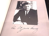 Kennedy - afbeelding 2 van  5