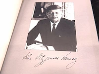 Kennedy - afbeelding 2 van  5