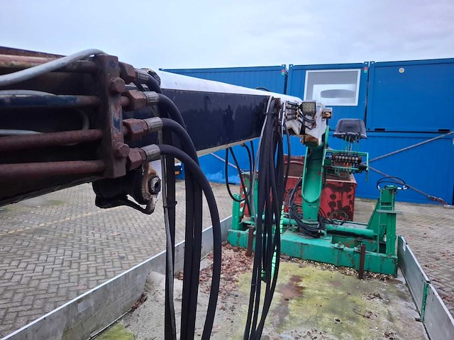 Kennis haakarm afzet afvalcontainer - afbeelding 11 van  15