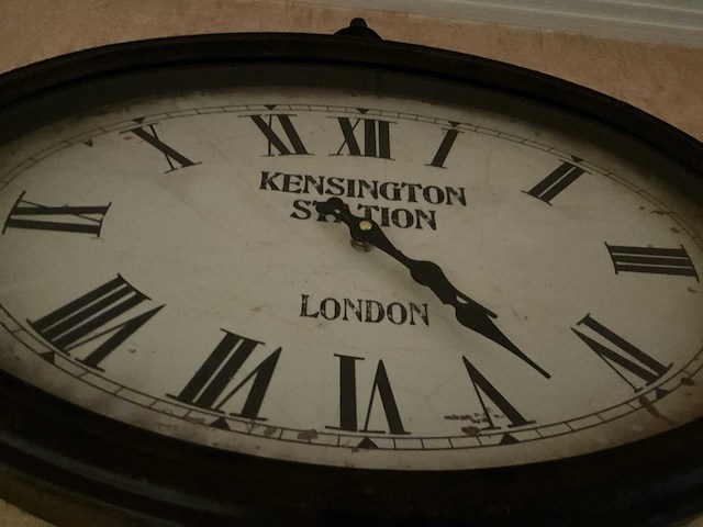 Kensington station london klok - afbeelding 3 van  4