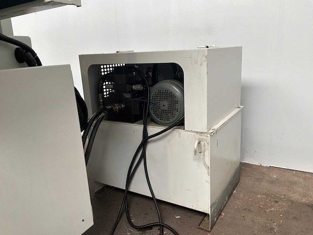Kent - kgs-63wm1 - surface grinding machine - 2015 - afbeelding 14 van  14