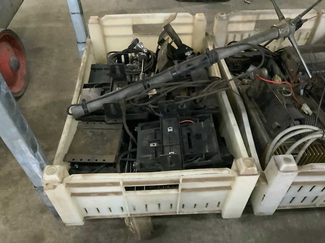 Kenwood mobilefoons - afbeelding 4 van  4