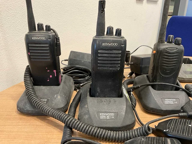 Kenwood portofoons (4x) - afbeelding 2 van  4