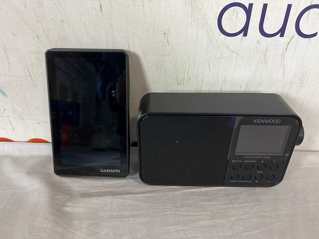 Kenwood radio & garmin navigatiesysteem - afbeelding 1 van  1
