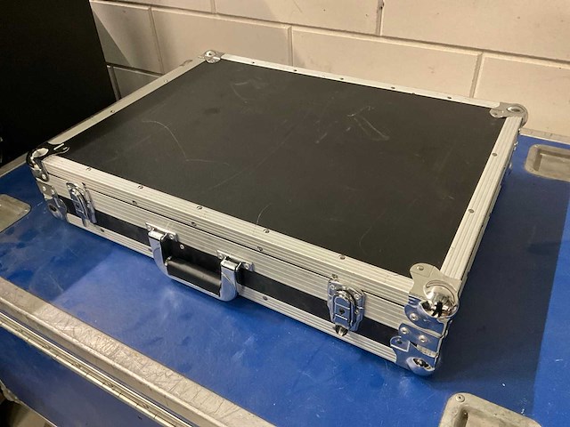 Kenwood tk-3401d walkie-talkie (6x) - afbeelding 6 van  6