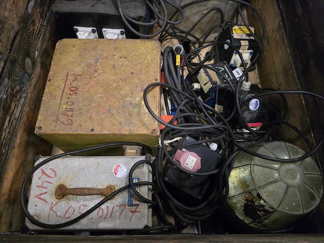 Keraf - lampen en transformatoren - afbeelding 5 van  8