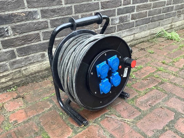 Keraf h07rn-f 3g2,5 verlengkabelhaspel - afbeelding 3 van  4