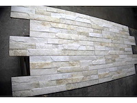 Keramiek muurbekleding (ca.32.3m²) - afbeelding 1 van  2