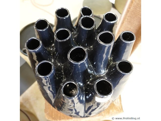 Keramieken tulpenvaas - afbeelding 4 van  5