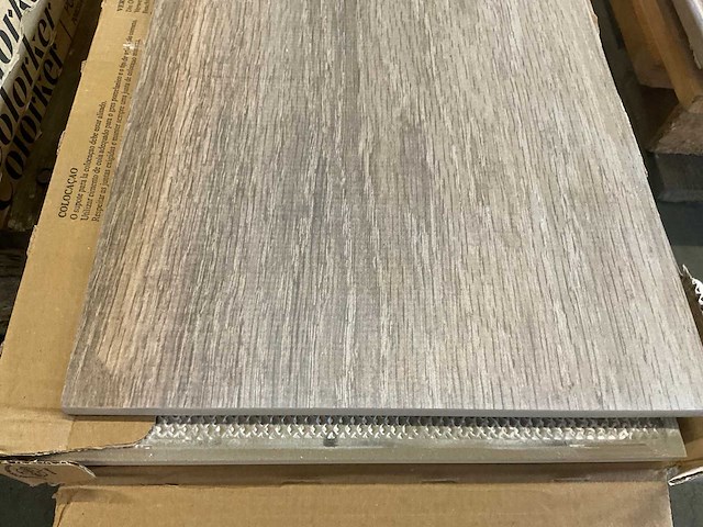 Keramisch parket 25x150 cm ca. 5,5 m² - afbeelding 2 van  3