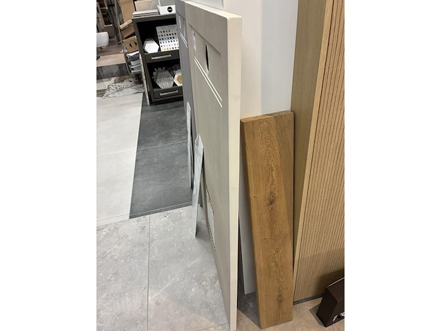 Keramische douchevloerplaat met afmeting 80,5 x 120,5 x 2,8 cm. - afbeelding 3 van  3