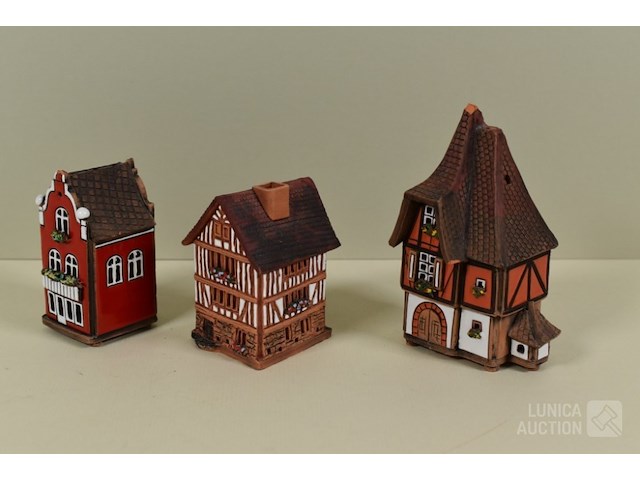 Keramische miniatuurhuisjes - afbeelding 1 van  7