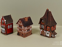 Keramische miniatuurhuisjes - afbeelding 1 van  7