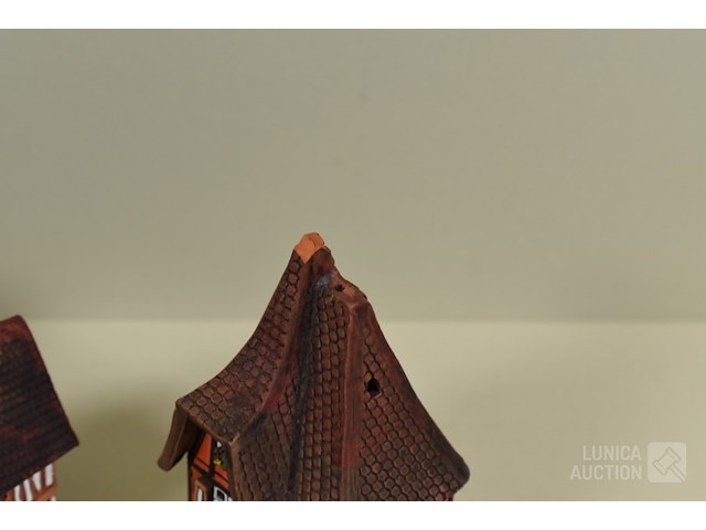 Keramische miniatuurhuisjes - afbeelding 3 van  7