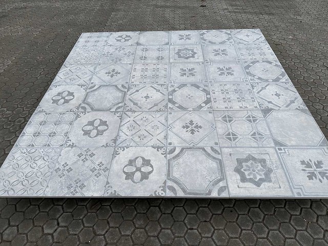 Keramische tegels voor de tuin (ca. 153,6m²) - afbeelding 1 van  4