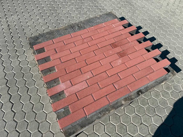 Keramische tegels voor de tuin (ca. 34,2m²) - afbeelding 1 van  3