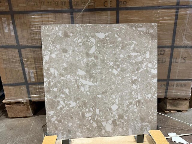 Keramische terrazzo look 60x60 28,8 m2 - afbeelding 4 van  8