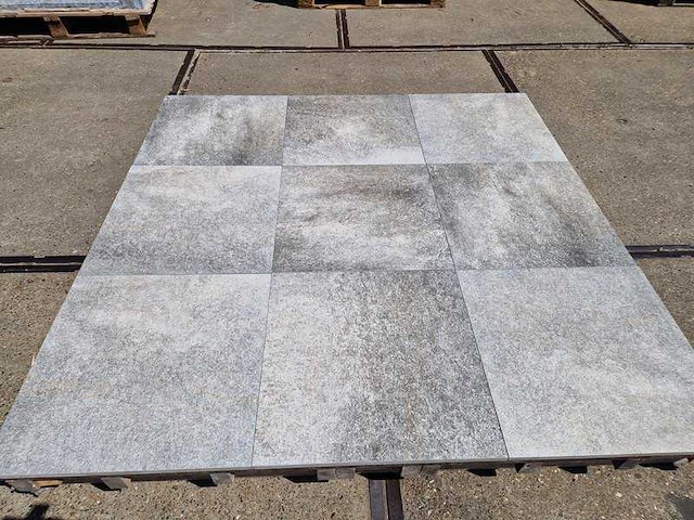 Keramische tuintegels (ca. 28.8m²) - afbeelding 1 van  4