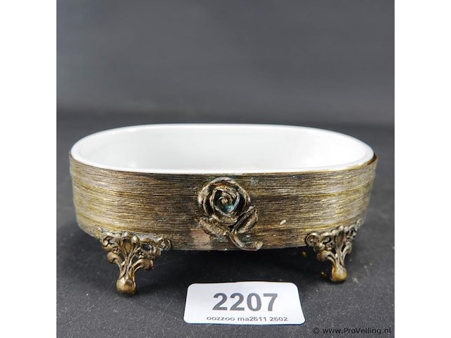 Keramische zeephouder in messing houder - afbeelding 2 van  5