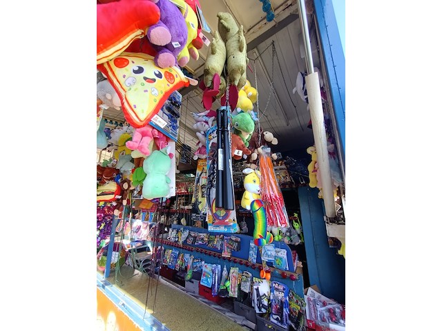 Kermiskraam, prijzenpaleis, touwtje trekken, 1982 - afbeelding 4 van  44