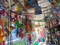 Kermiskraam, prijzenpaleis, touwtje trekken, 1982 - afbeelding 22 van  44