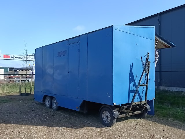 Kermiskraam, prijzenpaleis, touwtje trekken, 1982 - afbeelding 29 van  44