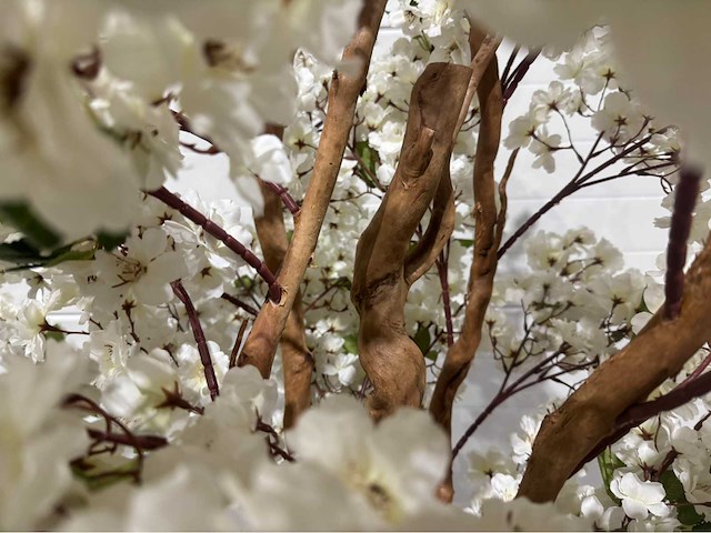Kersen bloesem kunstboom met pot - afbeelding 3 van  14