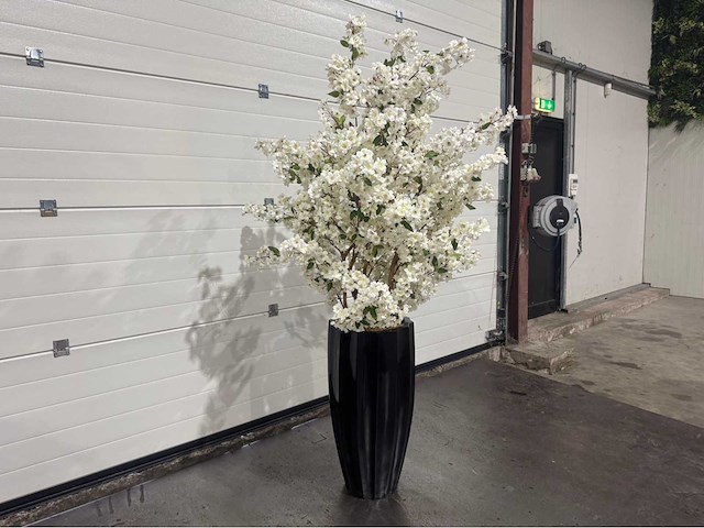 Kersen bloesem kunstboom met pot - afbeelding 7 van  13