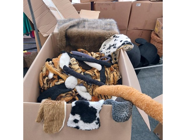 Kerst en sint pruiken baarden stof dierenprint/bont - afbeelding 1 van  5