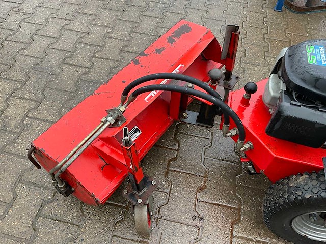 Kersten k800 zelfrijdende veegmachine - afbeelding 6 van  7