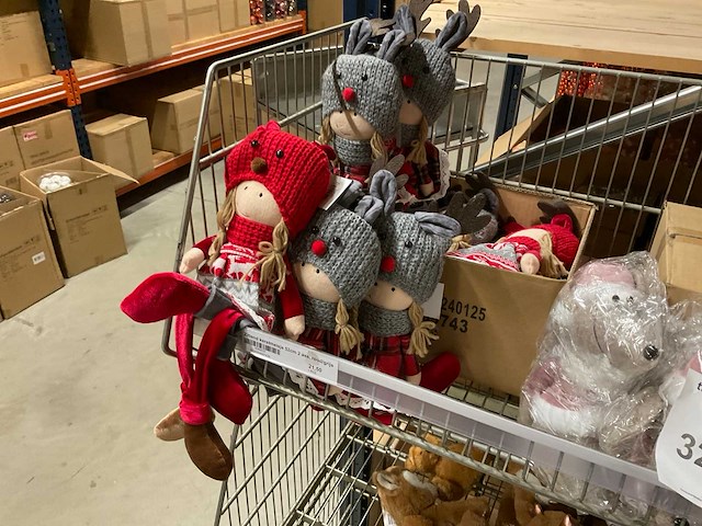 Kerstknuffels en plantenbakjes - afbeelding 2 van  8